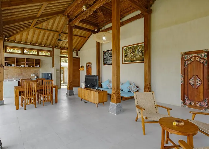 Villa Pucuk *